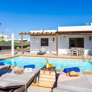 Sonada Villa Playa Blanca (Lanzarote)
